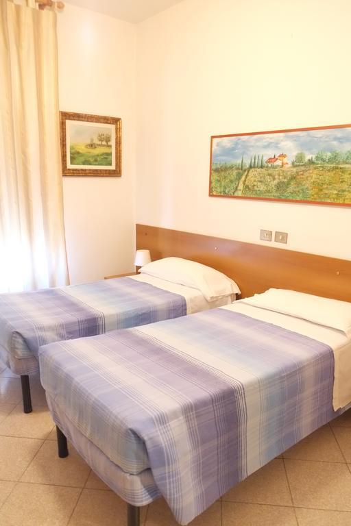 Albergo Italia di Nardi Renzo&C Snc Poggibonsi Camera foto
