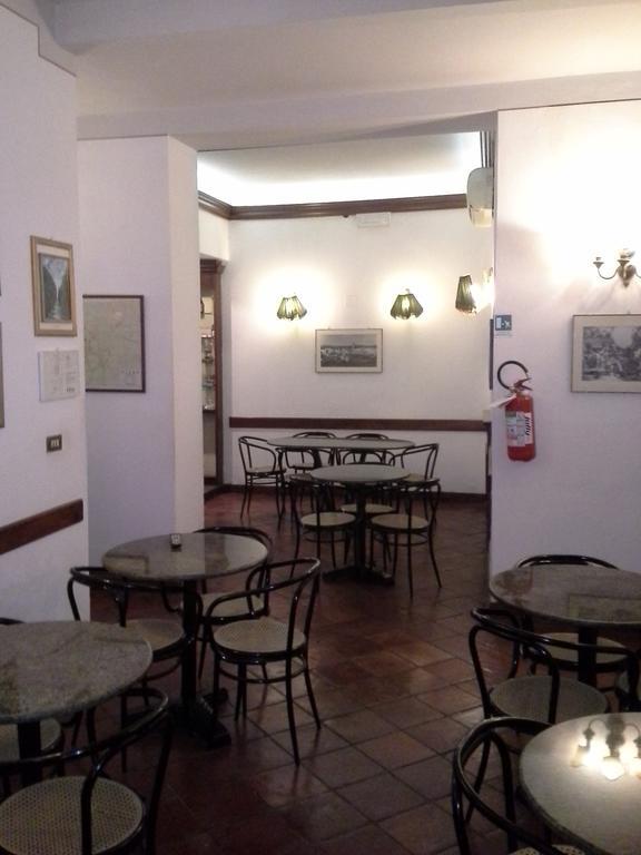 Albergo Italia di Nardi Renzo&C Snc Poggibonsi Esterno foto