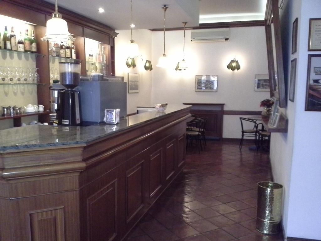 Albergo Italia di Nardi Renzo&C Snc Poggibonsi Esterno foto